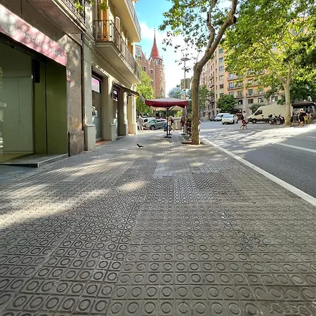 U-nique Rossello * Barcelona